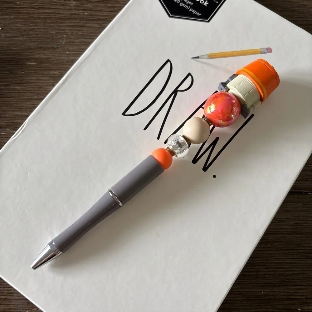 Disney Doorables: Star Wars: Chopper (C1-109) handmade beaded pen